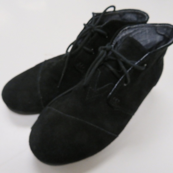 TOMS Desert Wedge Heel Ankle Boots Booties Black‎ 5 - Picture 1 of 8